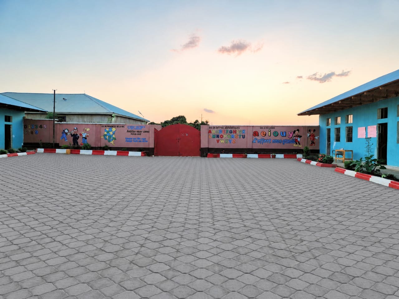 Bâtiment école 1